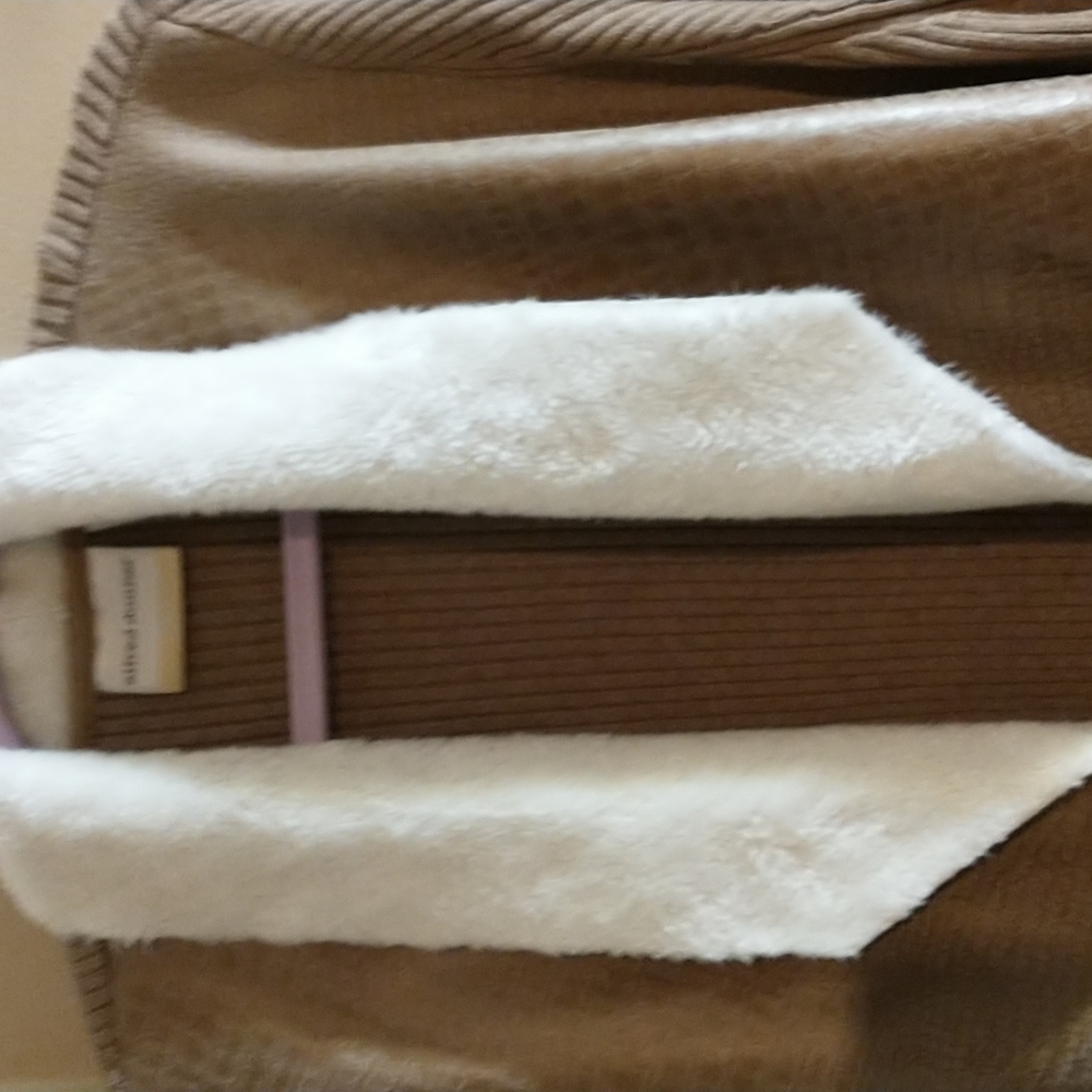 Sweater - Picture 3 of 7